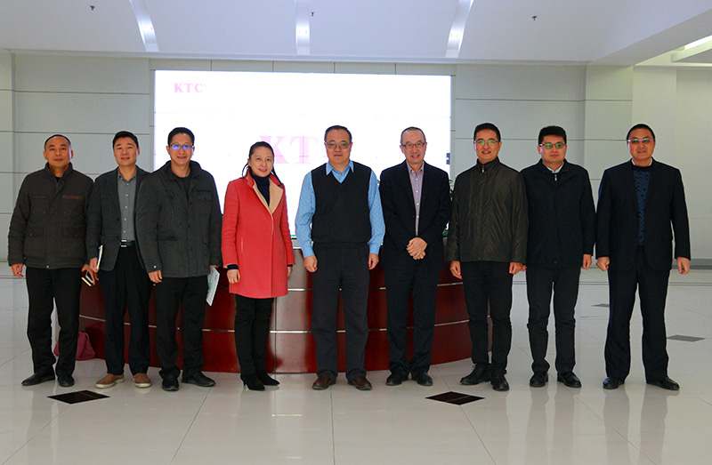 龙岗区政协主席、党组书记吴书坤同志一行莅临华体会体育公司调研