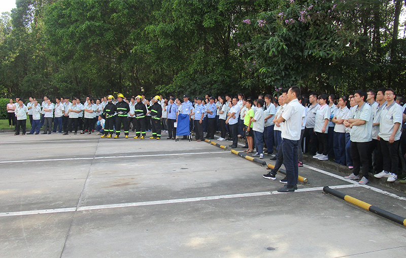 提高全员消防素质、全力保障安全生产—华体会体育公司坂田工厂开展消防演练活动